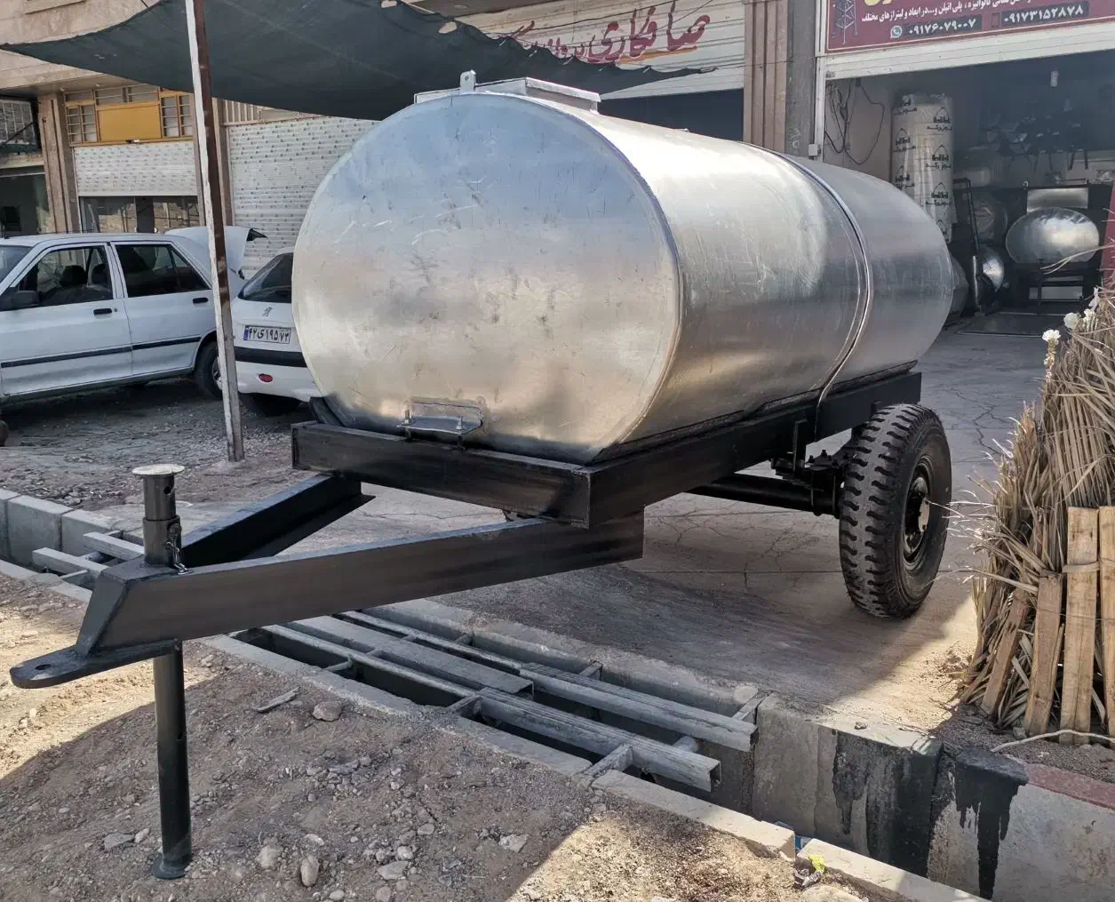 مخزن چرخدار/منبع چرخدار/تانکر آب|مصالح و تجهیزات ساختمان|شیراز, کیان آباد|دیوار