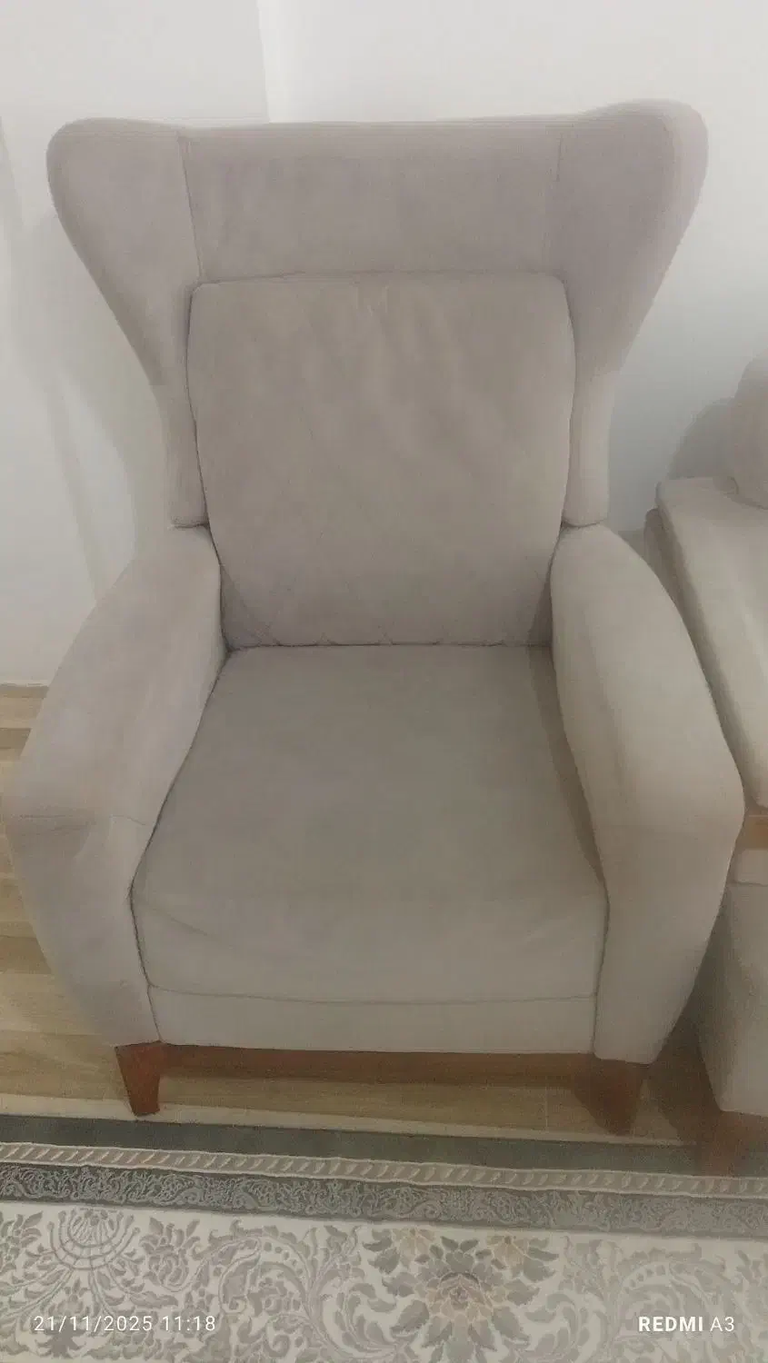 یه دست مبل در حد نو|مبلمان خانگی و میز عسلی|سجاس رود, |دیوار