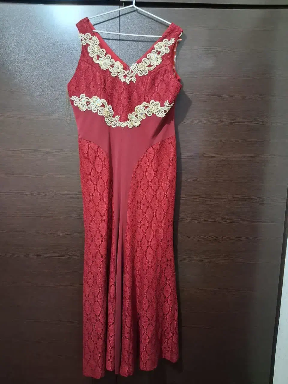 ماکسی|لباس|شاهینشهر, اقبال لاهوری|دیوار