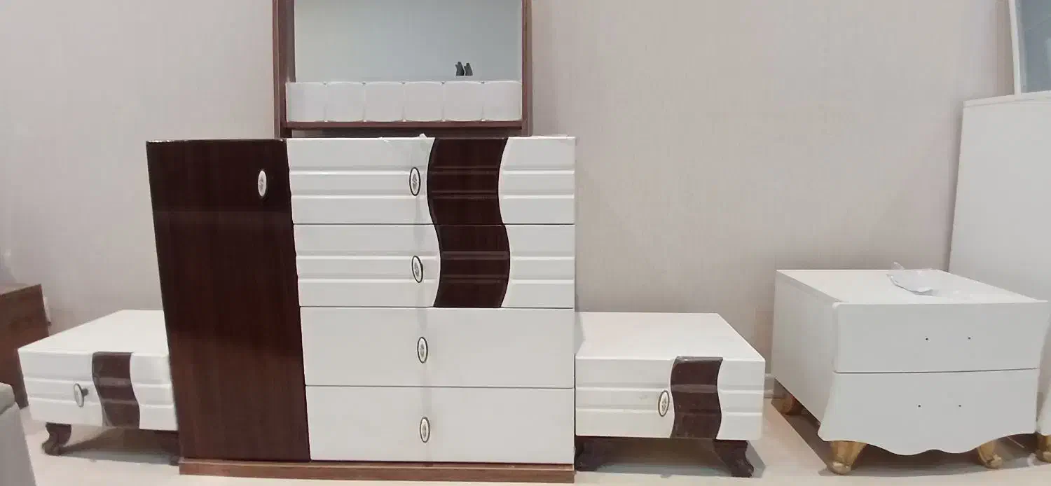 میز آرایش و پاتختی|جاکفشی، کمد، دراور|سبزوار, قصبه غربی|دیوار