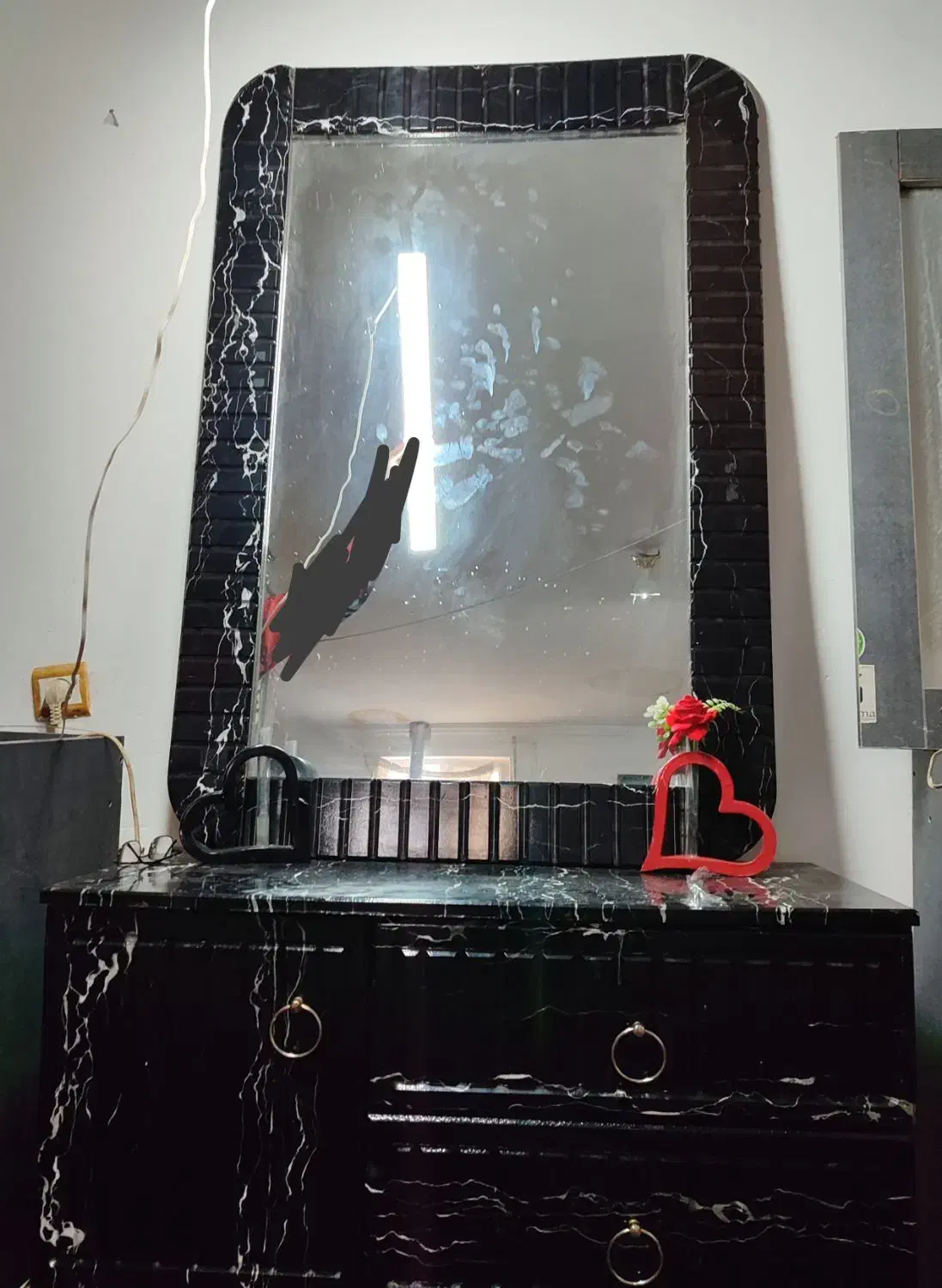 آیینه دراور|جاکفشی، کمد، دراور|تربت جام, والفجر|دیوار