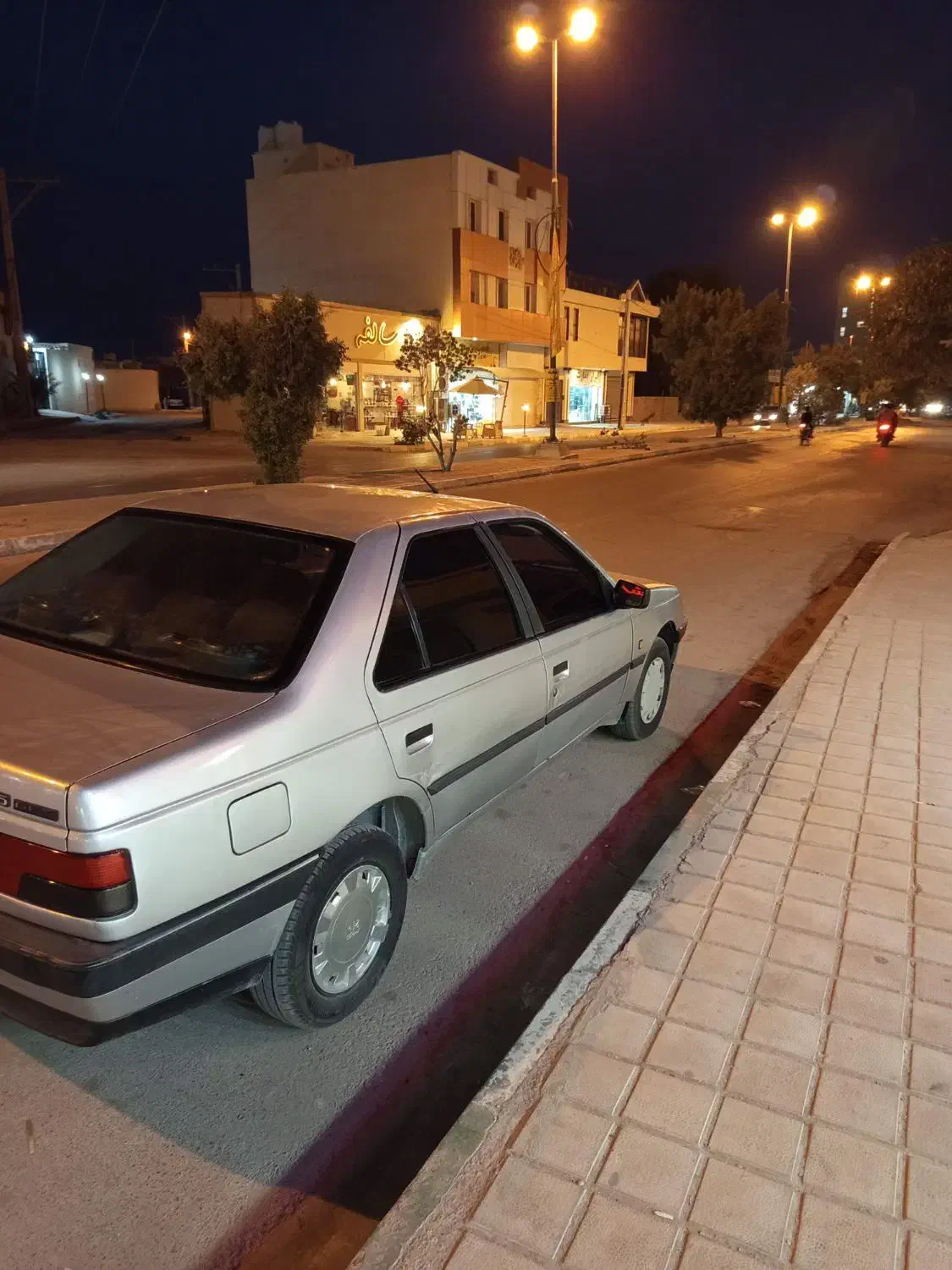 پژو ۴۰۵ مدل۹۶|خودرو سواری و وانت|بندرعباس, |دیوار