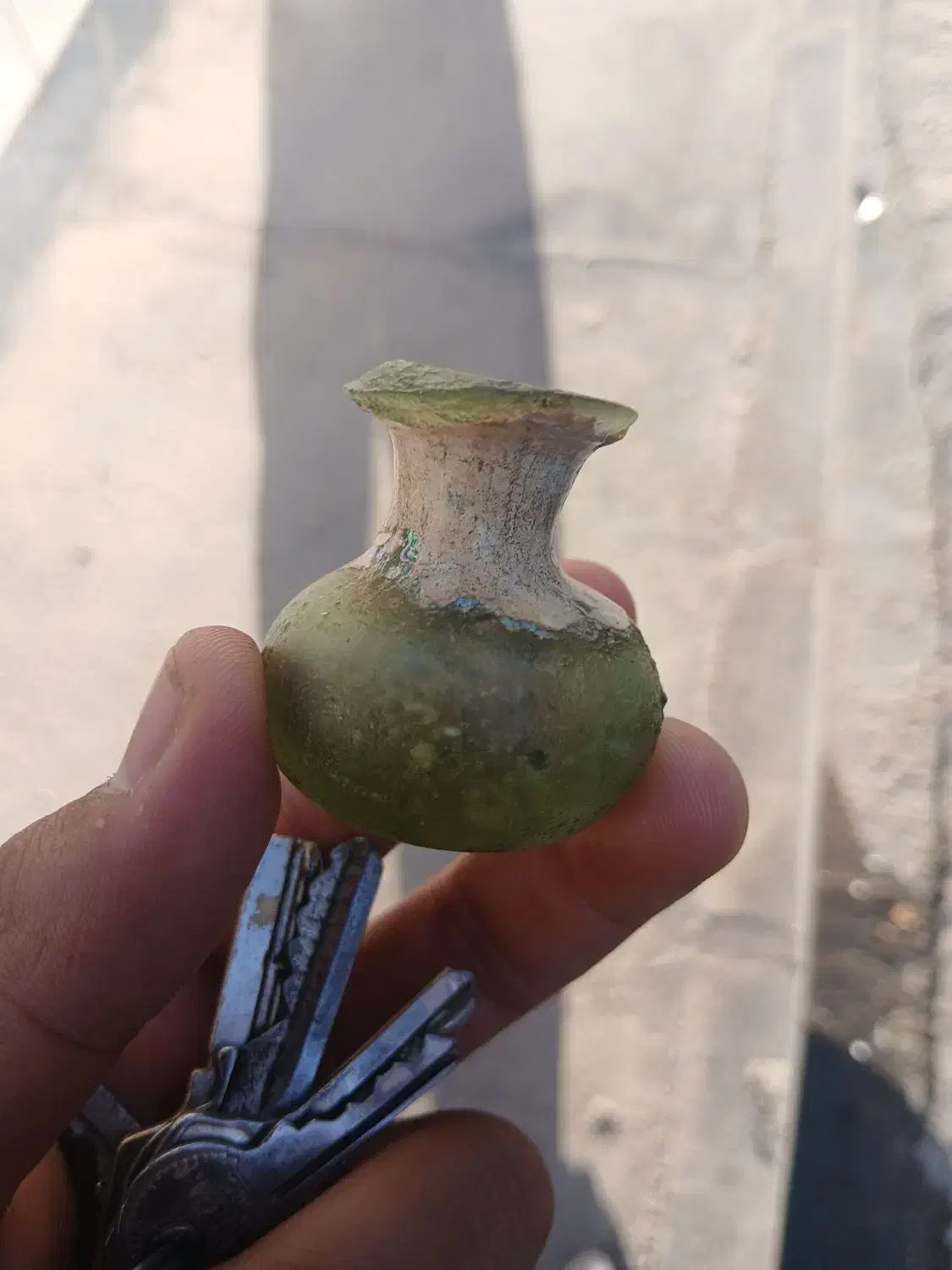 کوزه قدیمی|کلکسیون اشیاء عتیقه|کرمانشاه, |دیوار