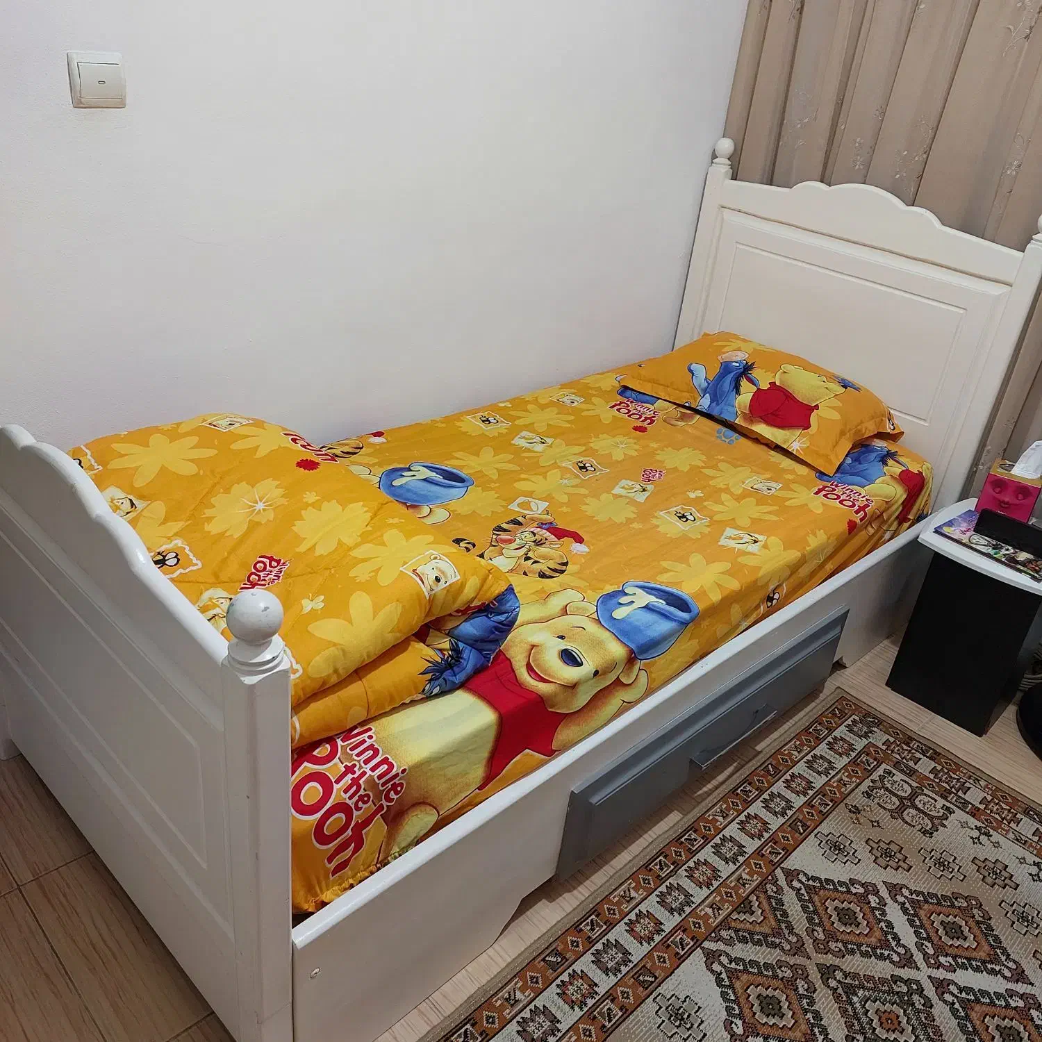 تخت یک نفره چوبی|تخت و سرویس خواب|نوشهر, |دیوار