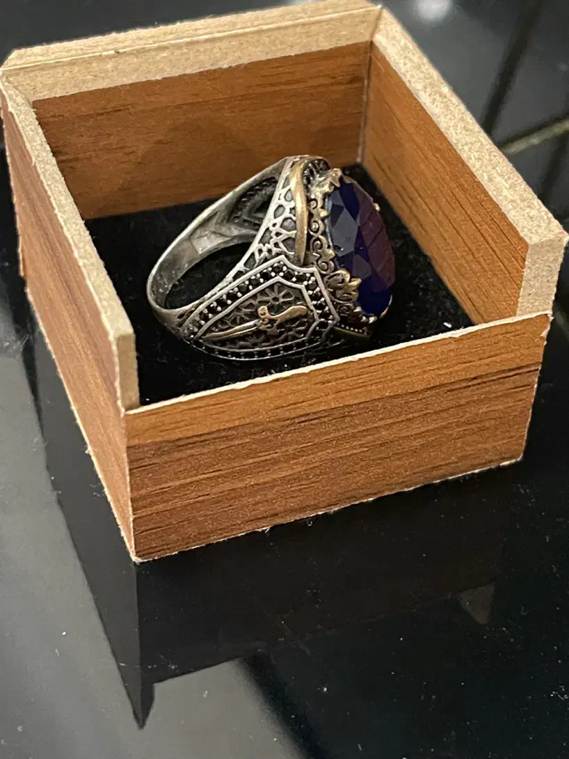 انگشتر نقره ترک رکاب سپر و شمشیر سنگ یاقوت وارداتی|جواهرات|رشت, معلم|دیوار