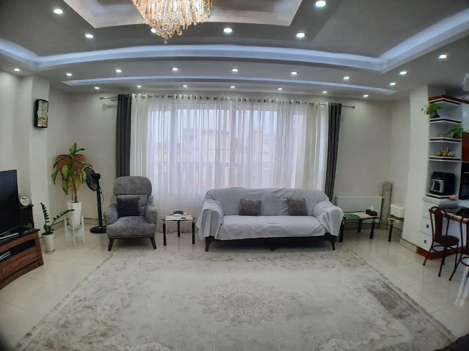 واحد ۹۵ متری دو خواب تک واحده فول سه راه پاستوریزه|فروش آپارتمان|رشت, پاستوریزه|دیوار