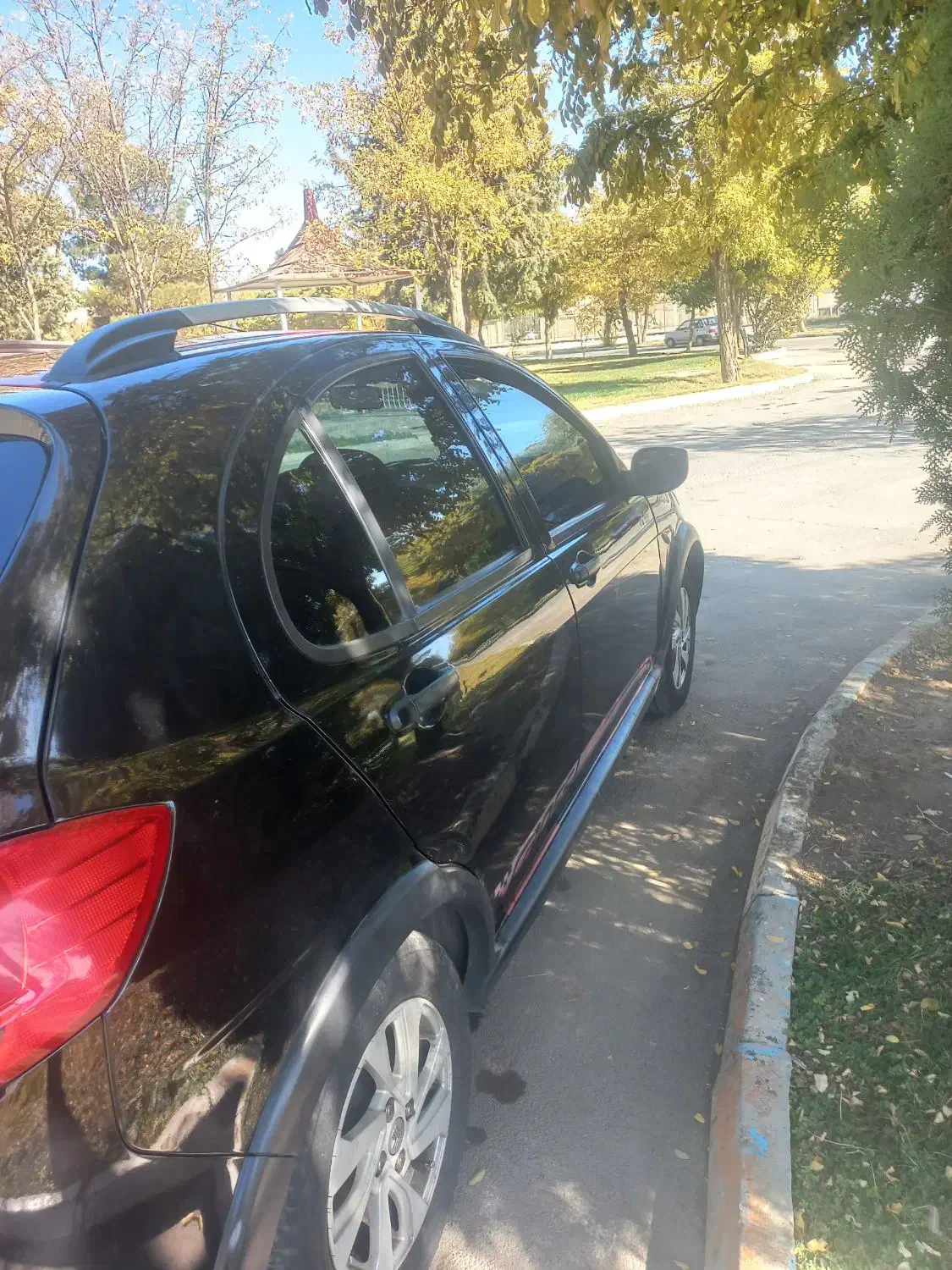 کویک ار ۹۸ بی رنگ|خودرو سواری و وانت|ملایر, |دیوار