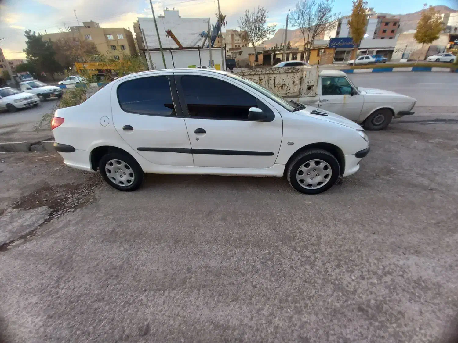 206|خودرو سواری و وانت|ایلام, |دیوار