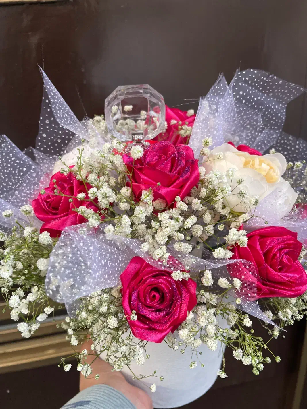 گلِ رز همراه با شاین رایگاه|گل مصنوعی|تبریز, |دیوار