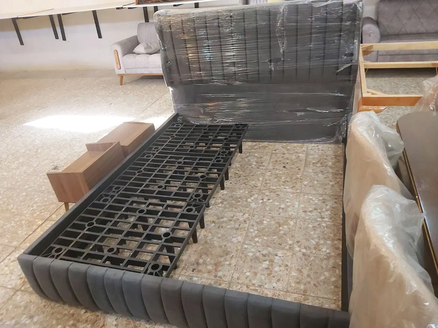 کفی تخت پلیمری|تخت و سرویس خواب|بانه, |دیوار