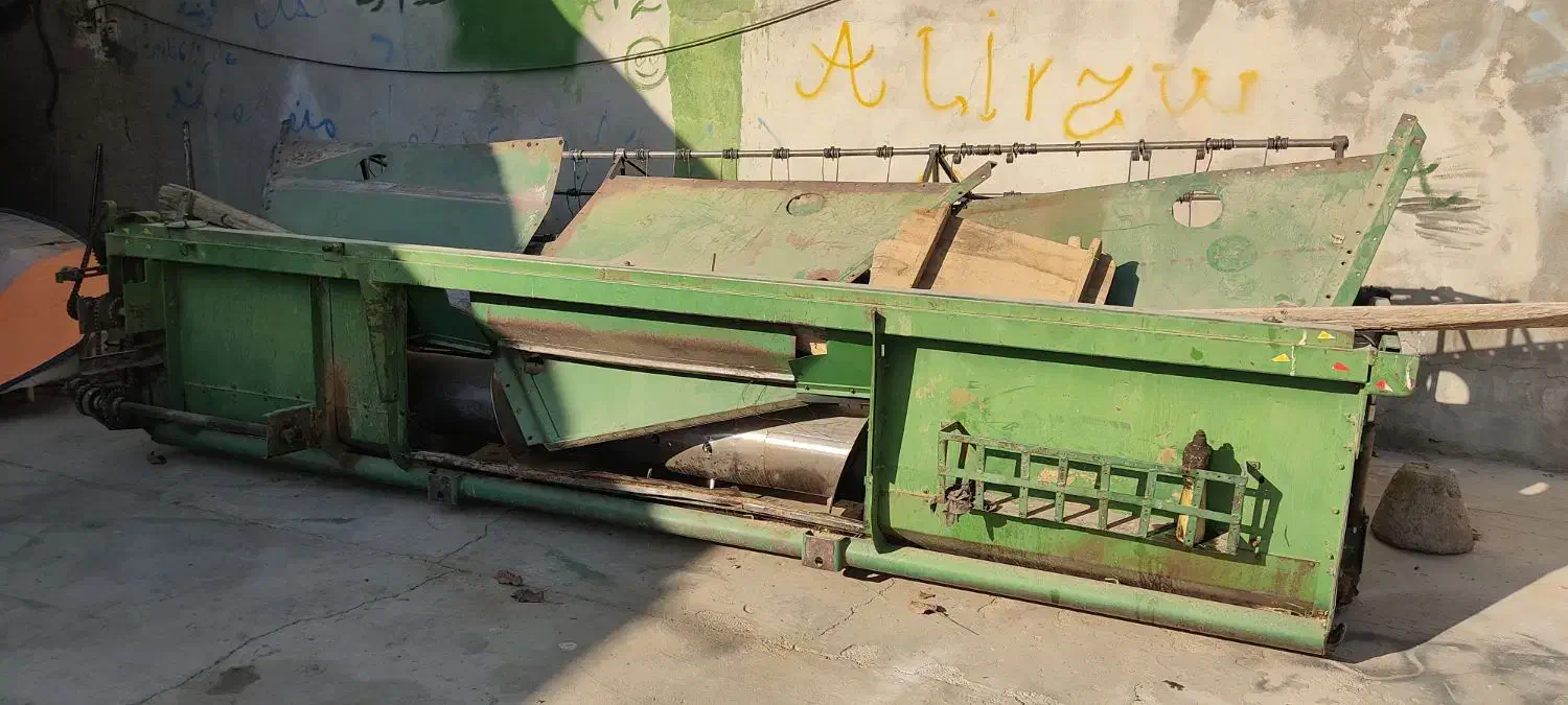 بلاتفرم درجه یک بزرگ|ماشینآلات صنعتی|مرودشت, نقش رستم|دیوار