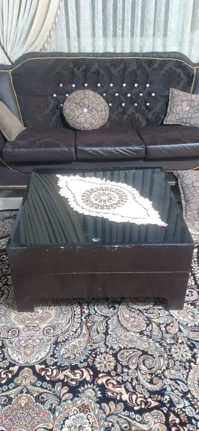 یه سری لوازم فروشی|مبلمان خانگی و میز عسلی|قره چای, |دیوار