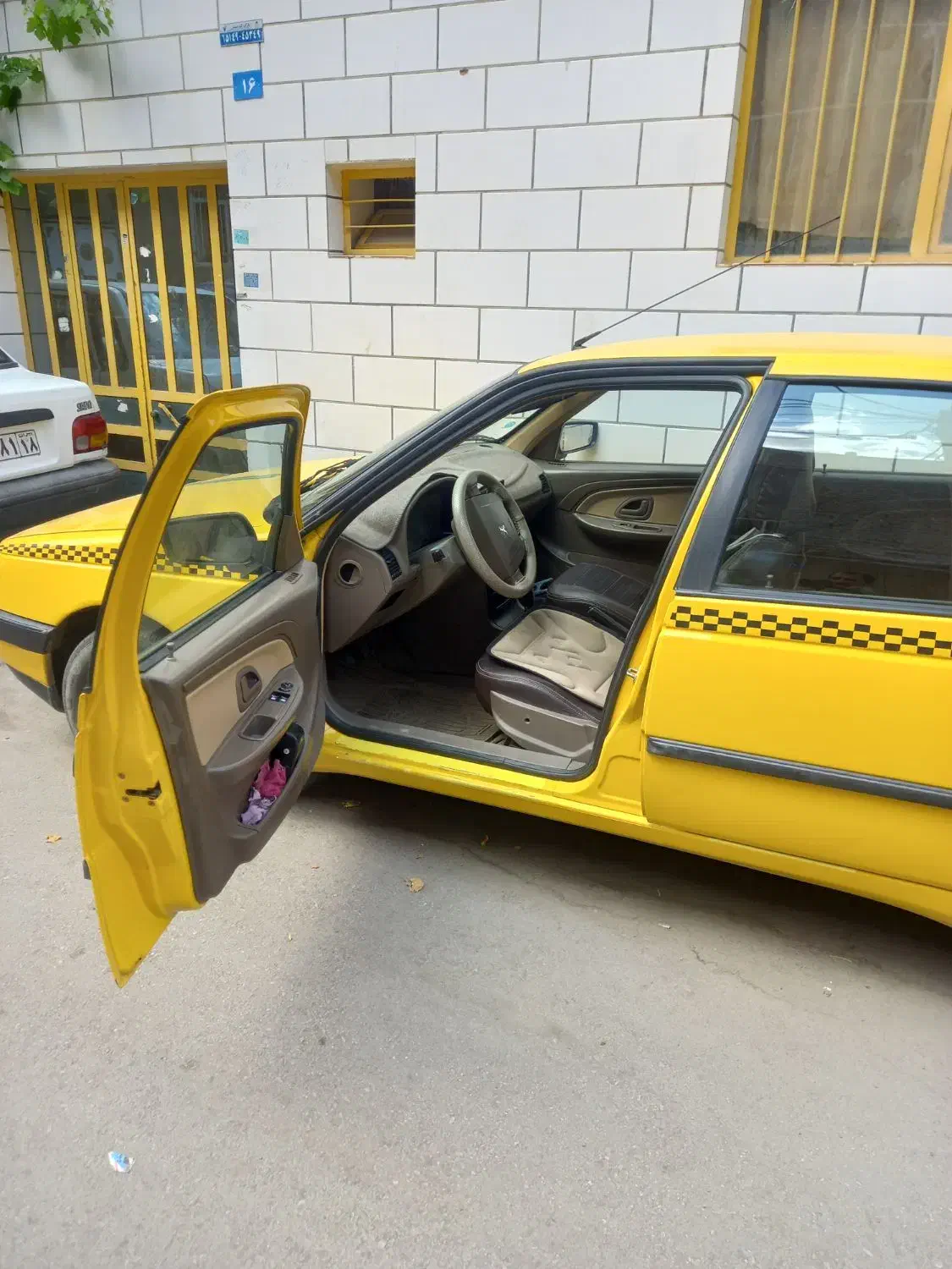 تاکسی اخر۹۶خط میدان جاده مزدقینه بعثت|خودرو سواری و وانت|همدان, |دیوار