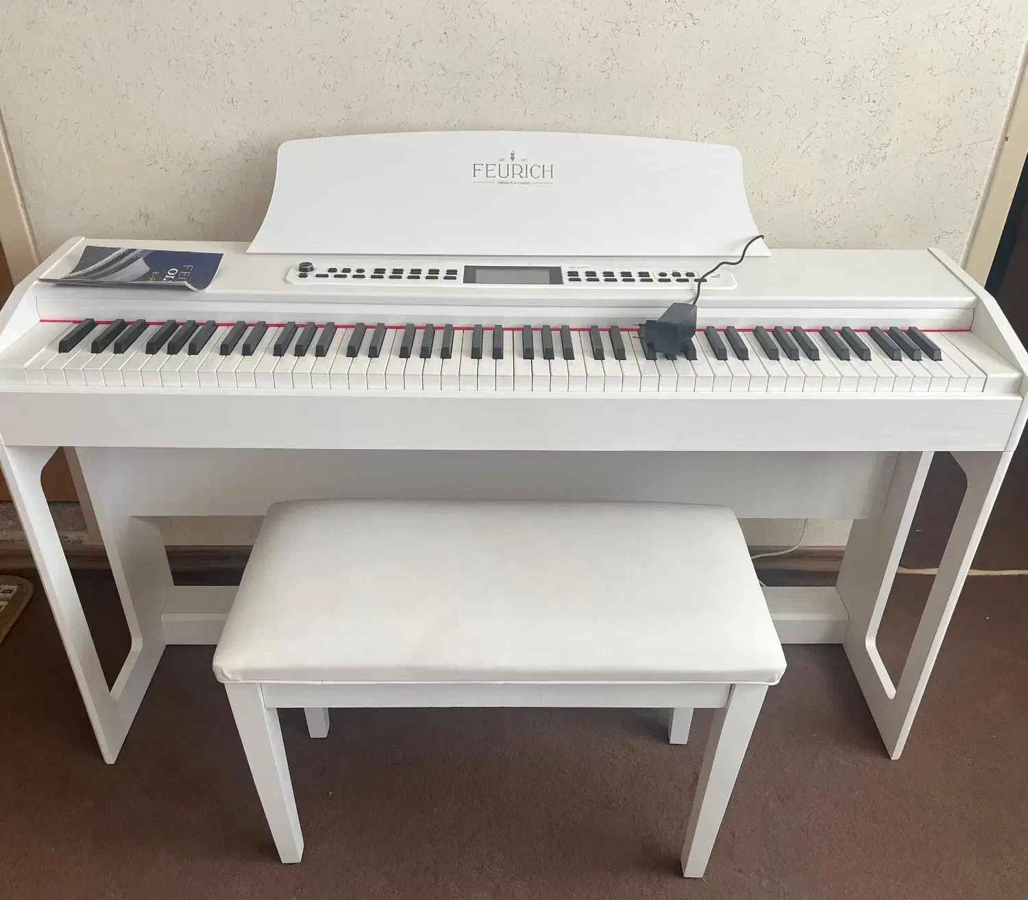 پیانو دیجیتال در حد نو|پیانو، کیبورد، آکاردئون|اصفهان, جلفا|دیوار