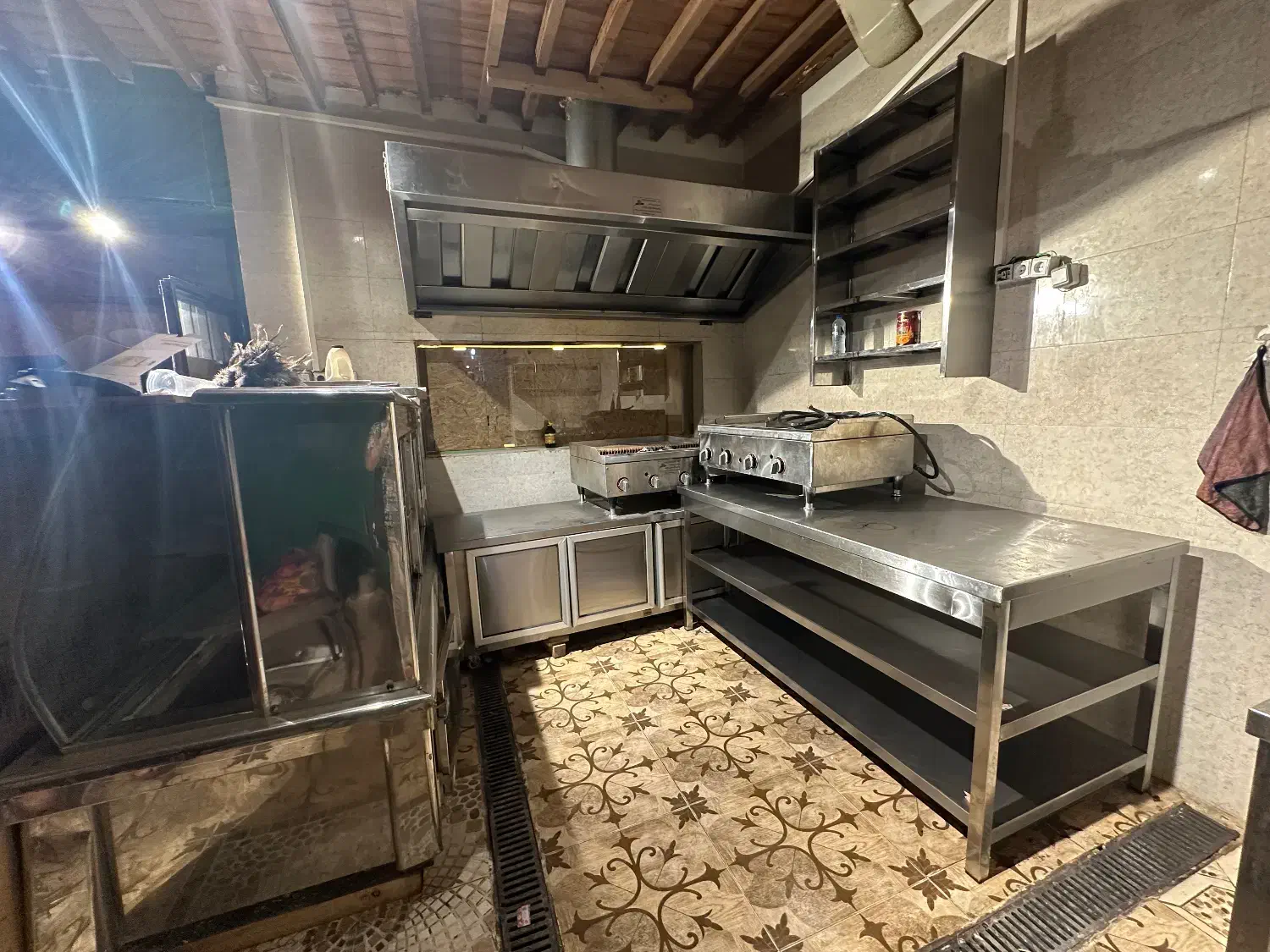 کل وسایل رستوران فست فود|کافیشاپ و رستوران|هرمز, |دیوار