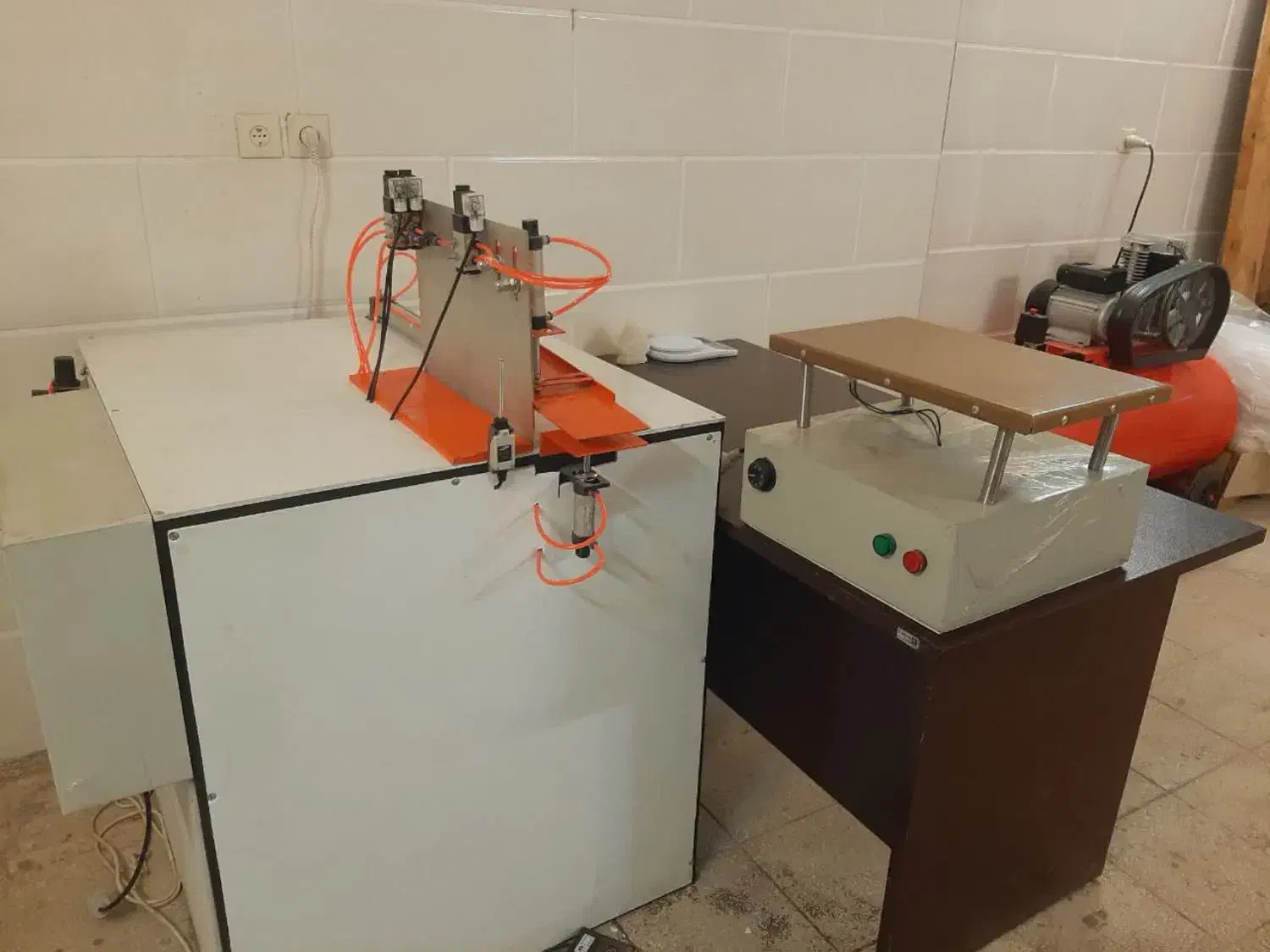 دستگاه بسته بندی دستمال کاغذی|ماشینآلات صنعتی|یزد, |دیوار