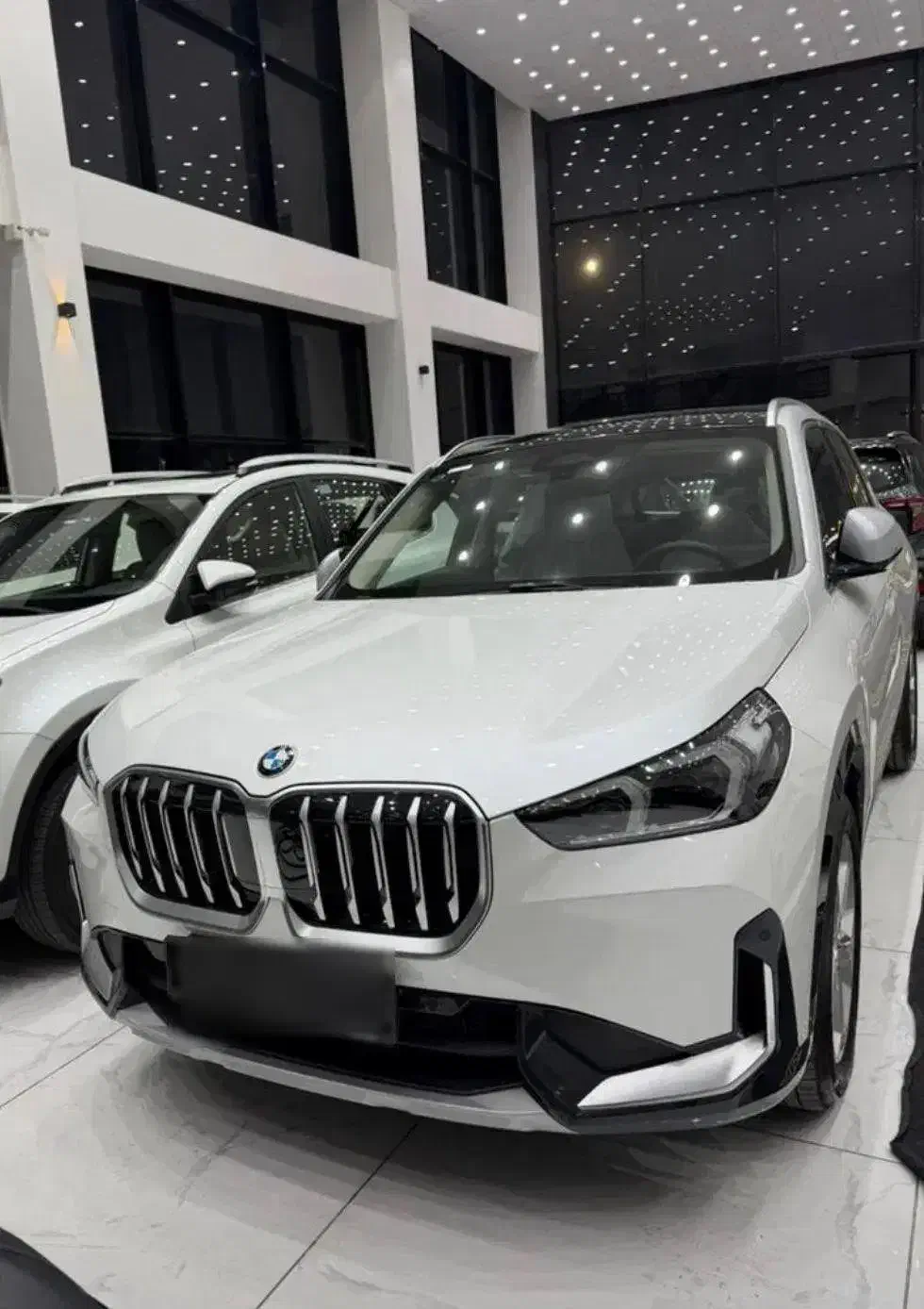 بی ام و x1 بنزین 2024|خودرو سواری و وانت|تهران, ولنجک|دیوار