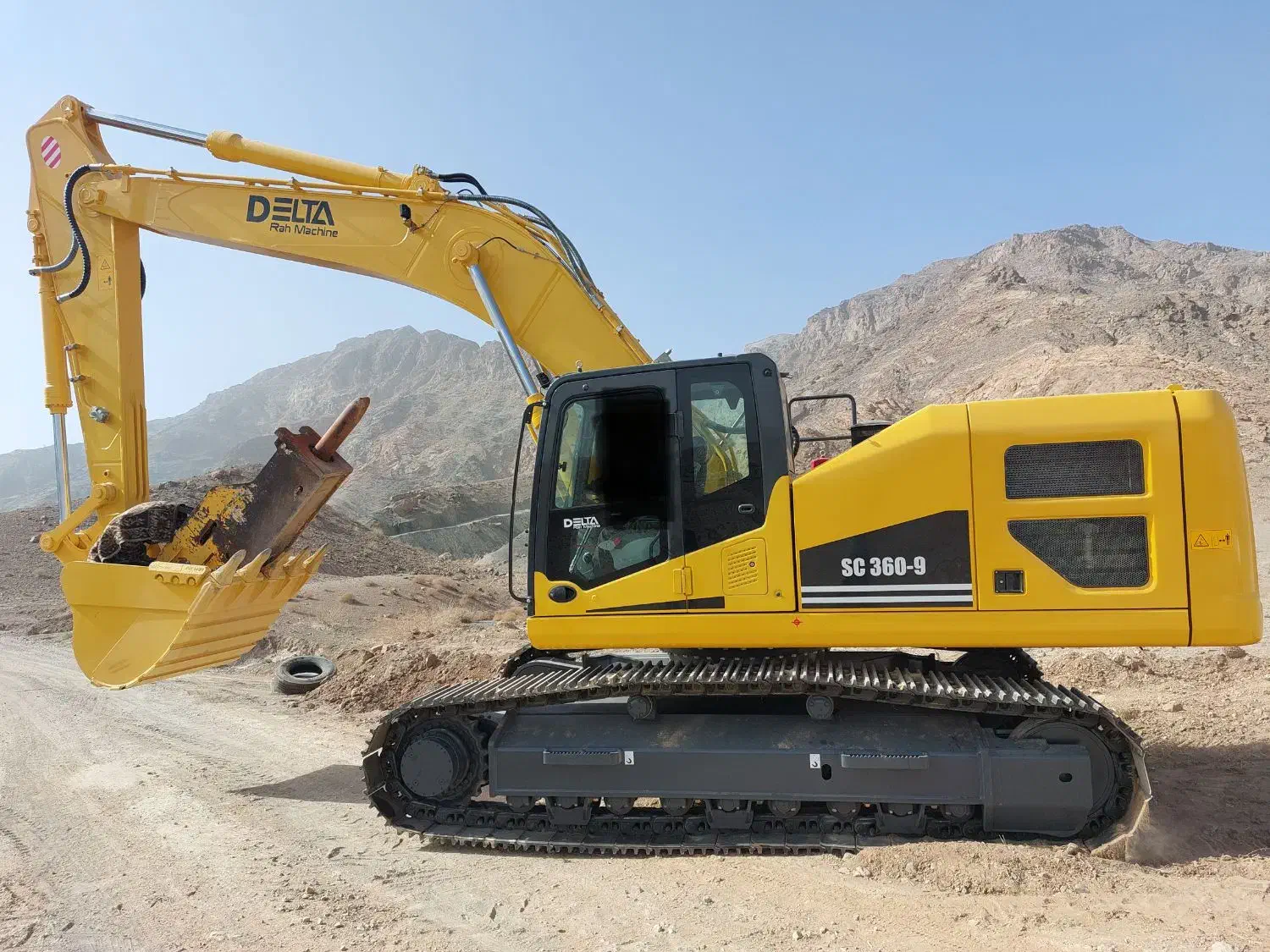 بیل مکانیکی ۳۶۰ صفر آماده به کار|خودرو سنگین|کرمان, |دیوار