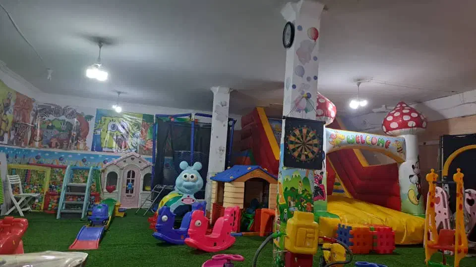 رهن/اجاره// تجاری /معلم|اجارهٔ مغازه و غرفه|زاهدان, |دیوار