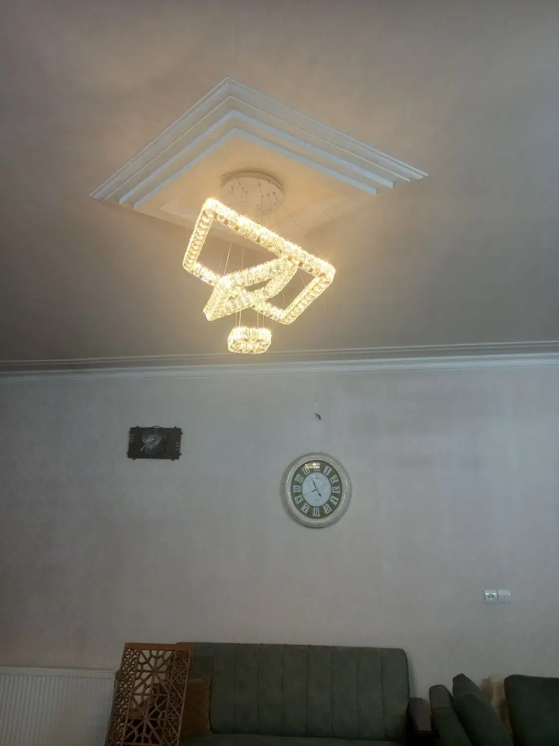 لوستر کهکشانی|لوستر و چراغ آویز|رباط‌کریم, رباط‌کریم|دیوار