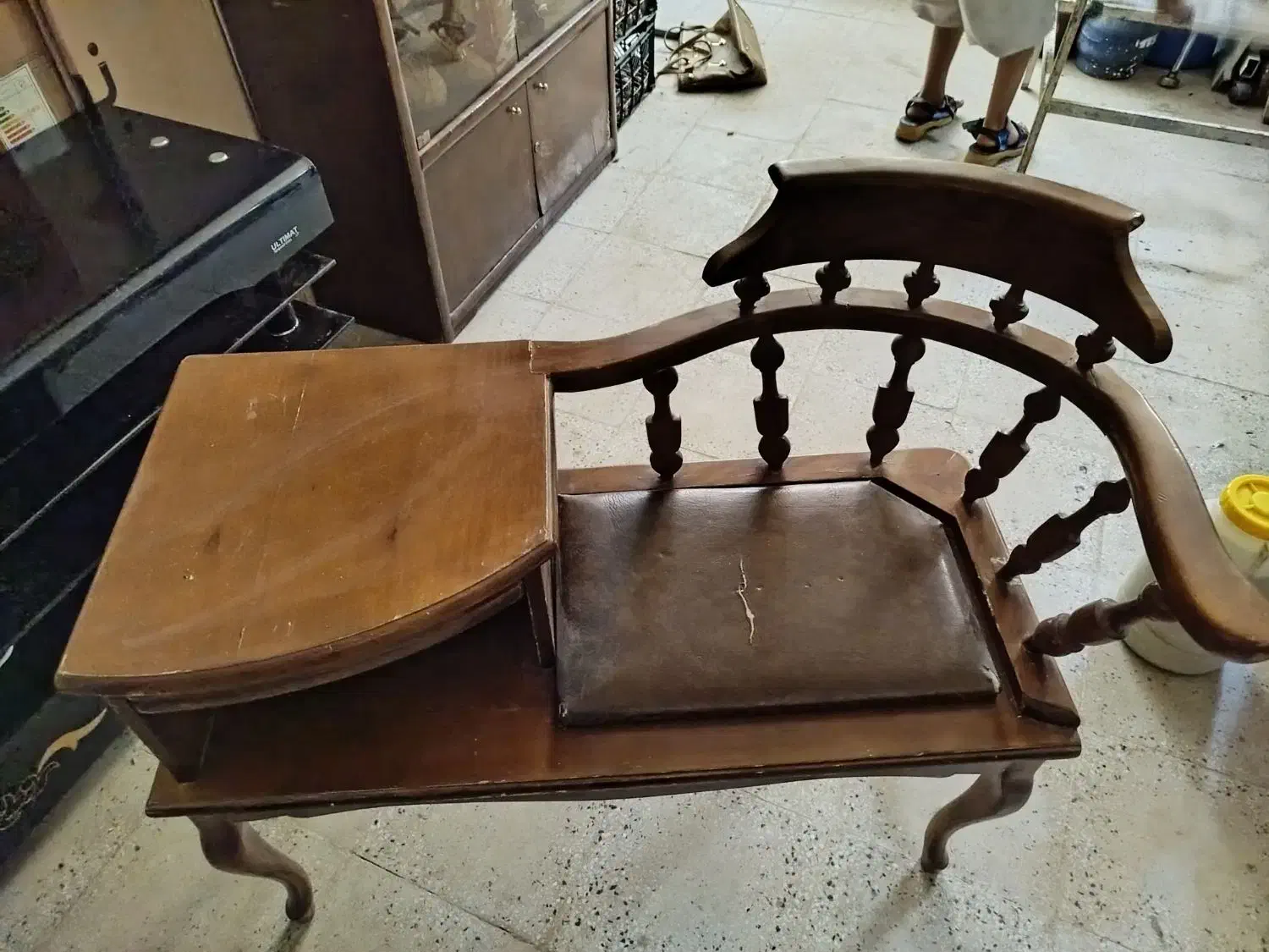 میز چوبی|میز و صندلی غذاخوری|خرمآباد, |دیوار