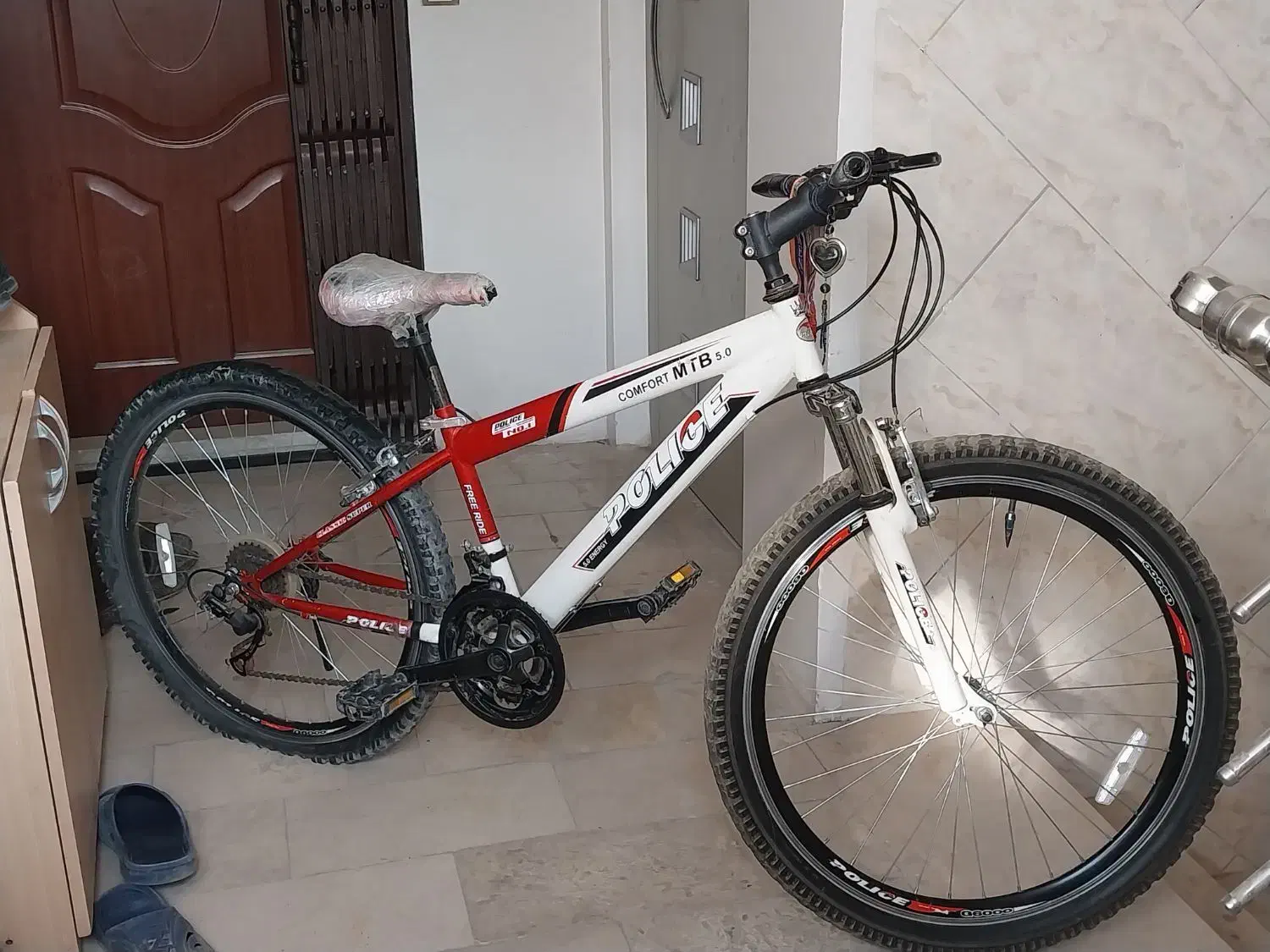 دوچرخه ۲۶ برند پلیس|دوچرخه، اسکیت، اسکوتر|بومهن, |دیوار