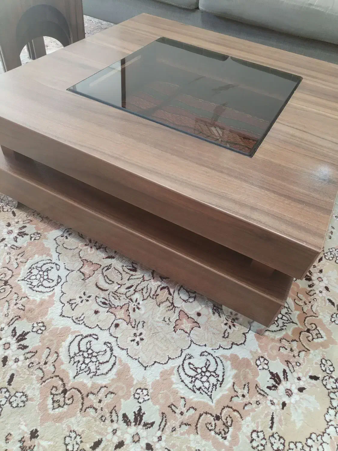 میز وسط همراه با ۳عسلی سالم|مبلمان خانگی و میز عسلی|شاهرود, |دیوار