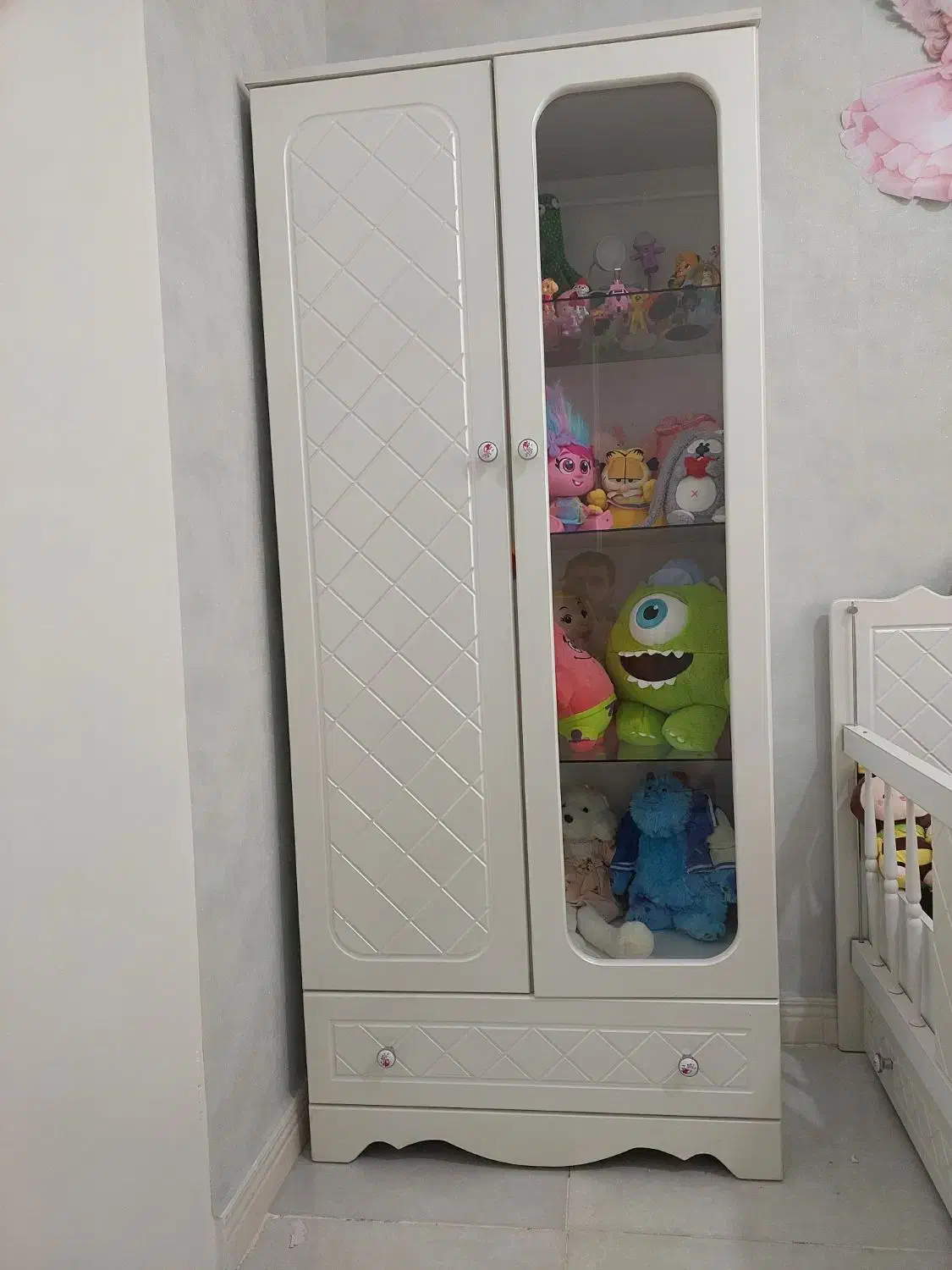 تخت کودک و نوجوان به همراه کمد|تخت و سرویس خواب|قزوین, |دیوار