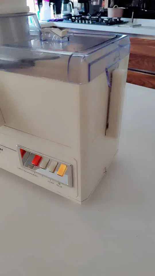 آبمیوه گیری نانیوا در حد نو|آبمیوه‌گیر و آب‌مرکبات‌گیر|ری, فیروزآبادی|دیوار