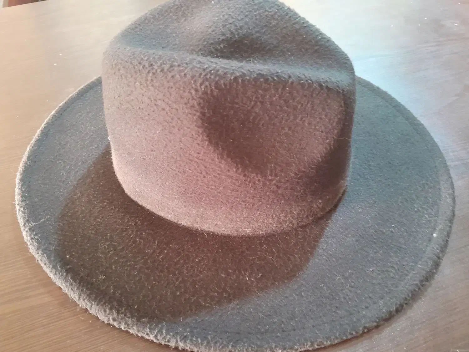 کلاه|لباس|شیراز, معالی‌آباد|دیوار