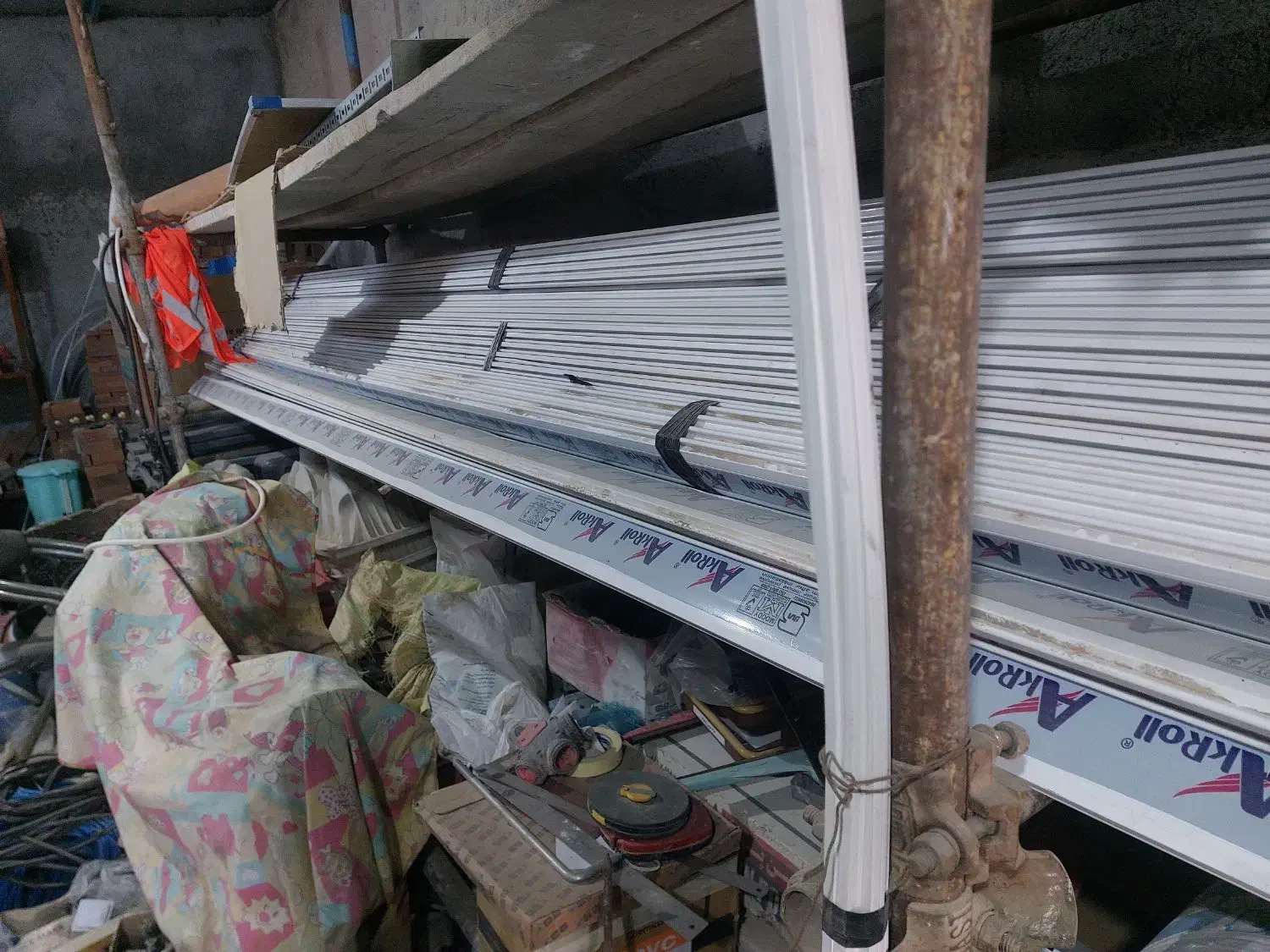 تیغه درب رولاپ آکرول|مصالح و تجهیزات ساختمان|مشهد, سرافرازان|دیوار