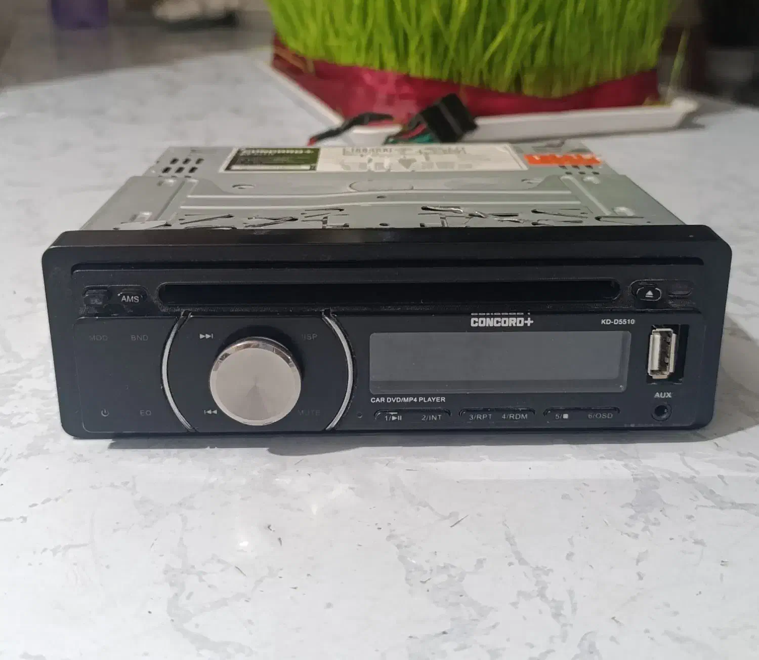 ضبط و قالپاق و لاستیک|قطعات یدکی و لوازم جانبی|اصفهان, قائمیه|دیوار