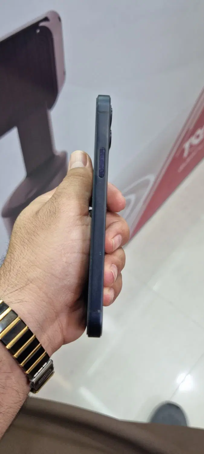 ipone 12 normal|موبایل|مشهد, استاد یوسفی (شهرک غرب)|دیوار