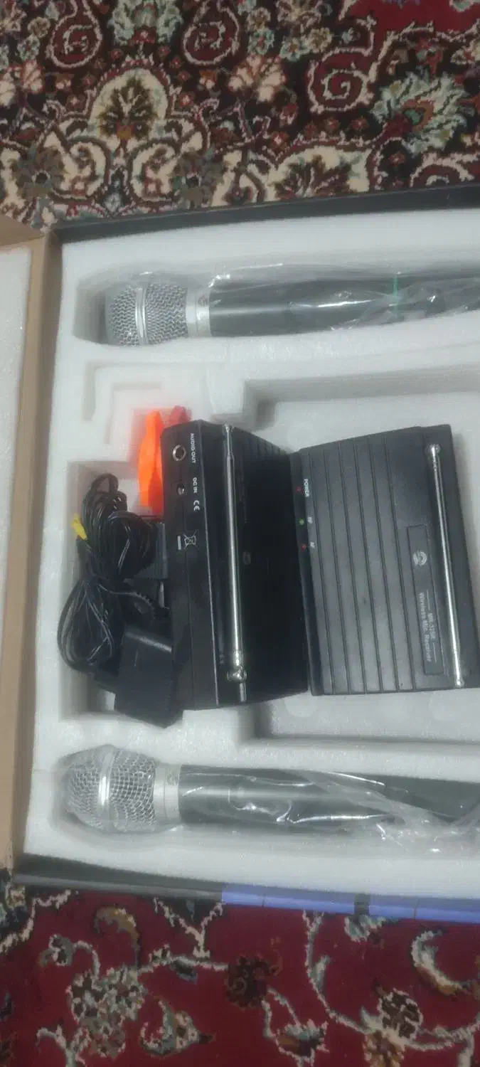 میکروفن|صوتی و تصویری|جوکار, |دیوار