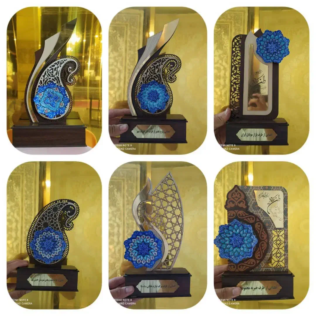 تندیس مناسبتی ویژه هدیه و یادبود به قیمت تولیدی|مجسمه، تندیس، ماکت|کرج, گوهردشت|دیوار