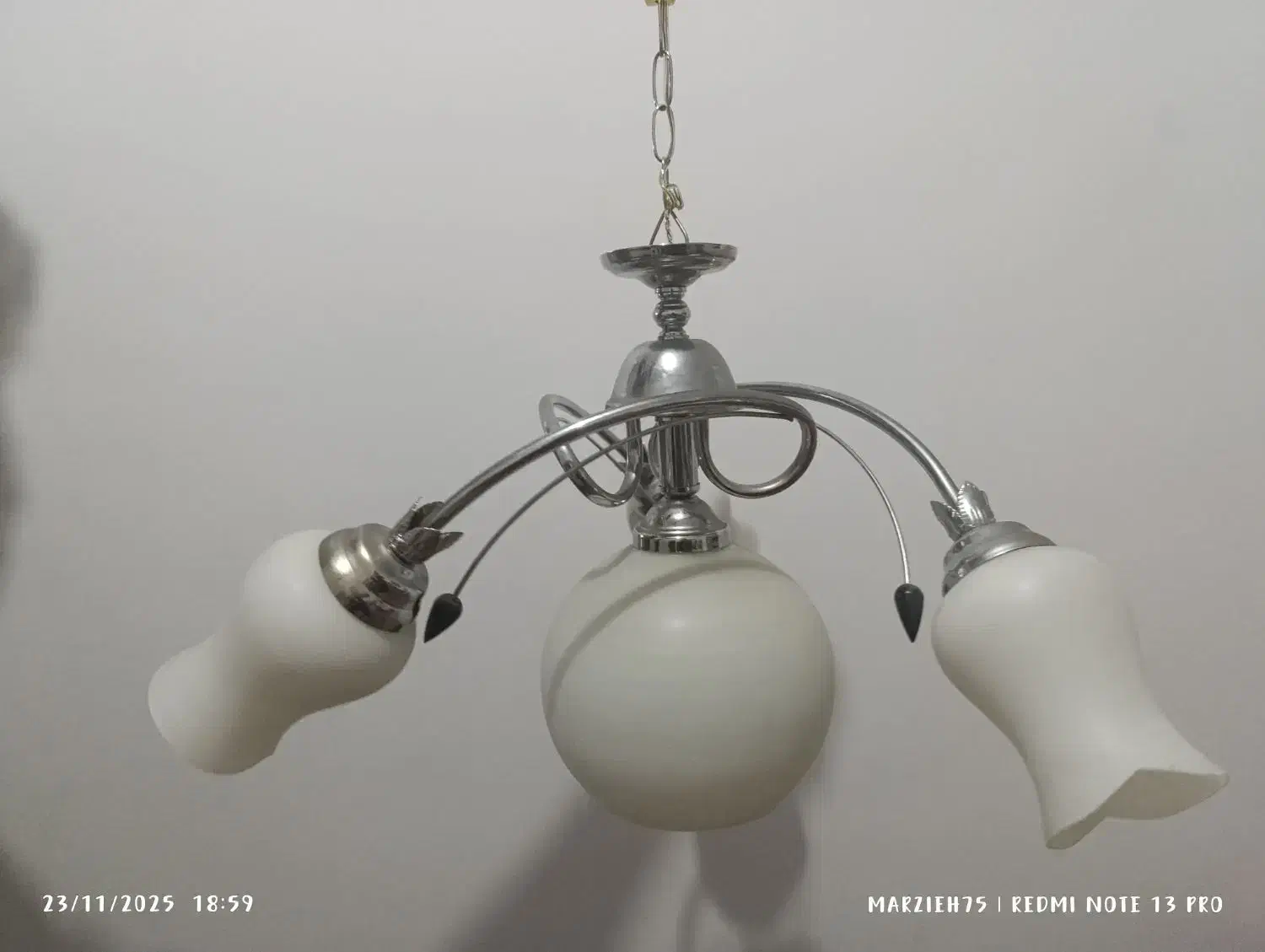 لوستر  ۴شاخه و تک شاخه|لوستر و چراغ آویز|محمدیه-قزوین, |دیوار
