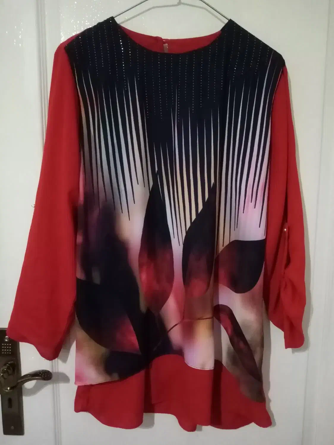 شومیز|لباس|چهارباغ, |دیوار