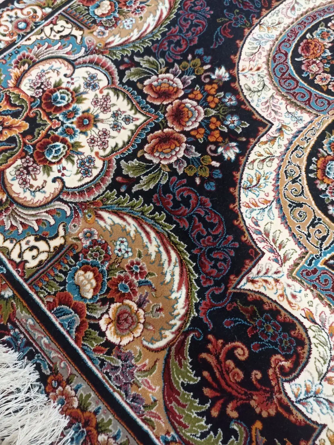 فرش نو و آکبند|فرش|آذرشهر, |دیوار