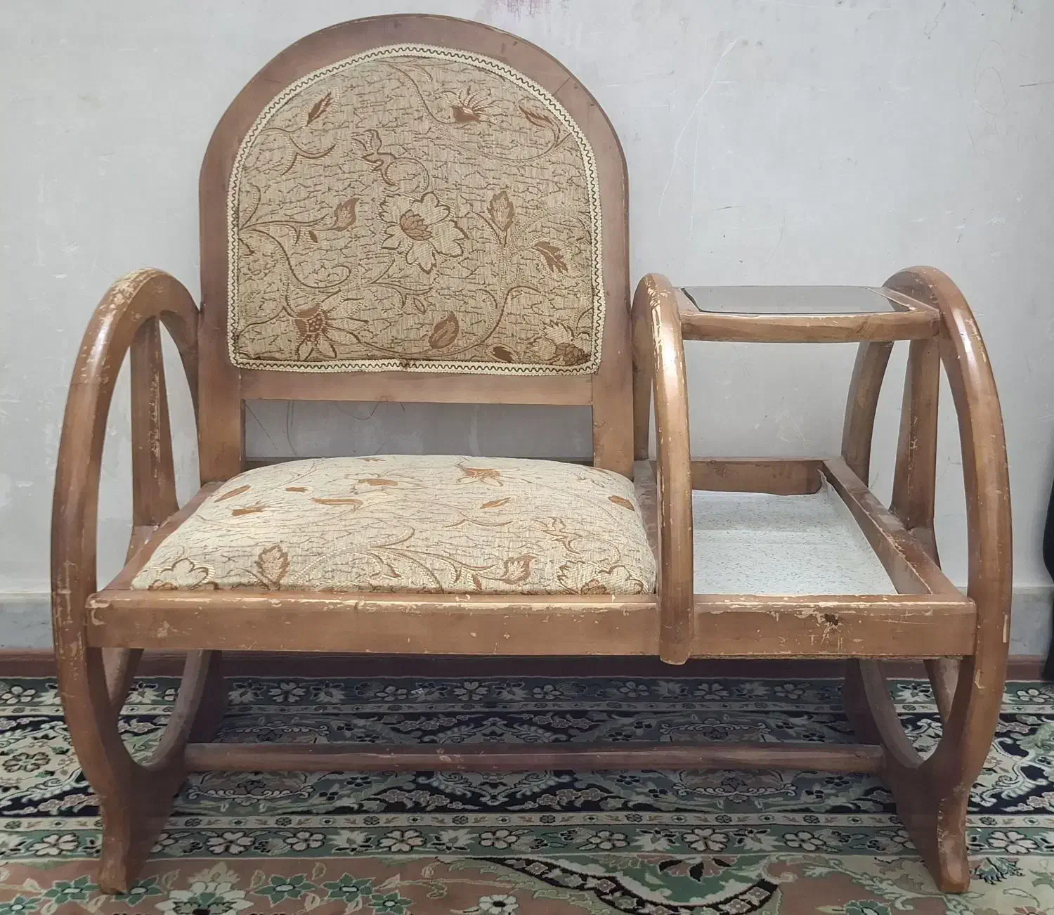 میز تلفن صندلی دار|میز تلفن|قم, صفاشهر|دیوار