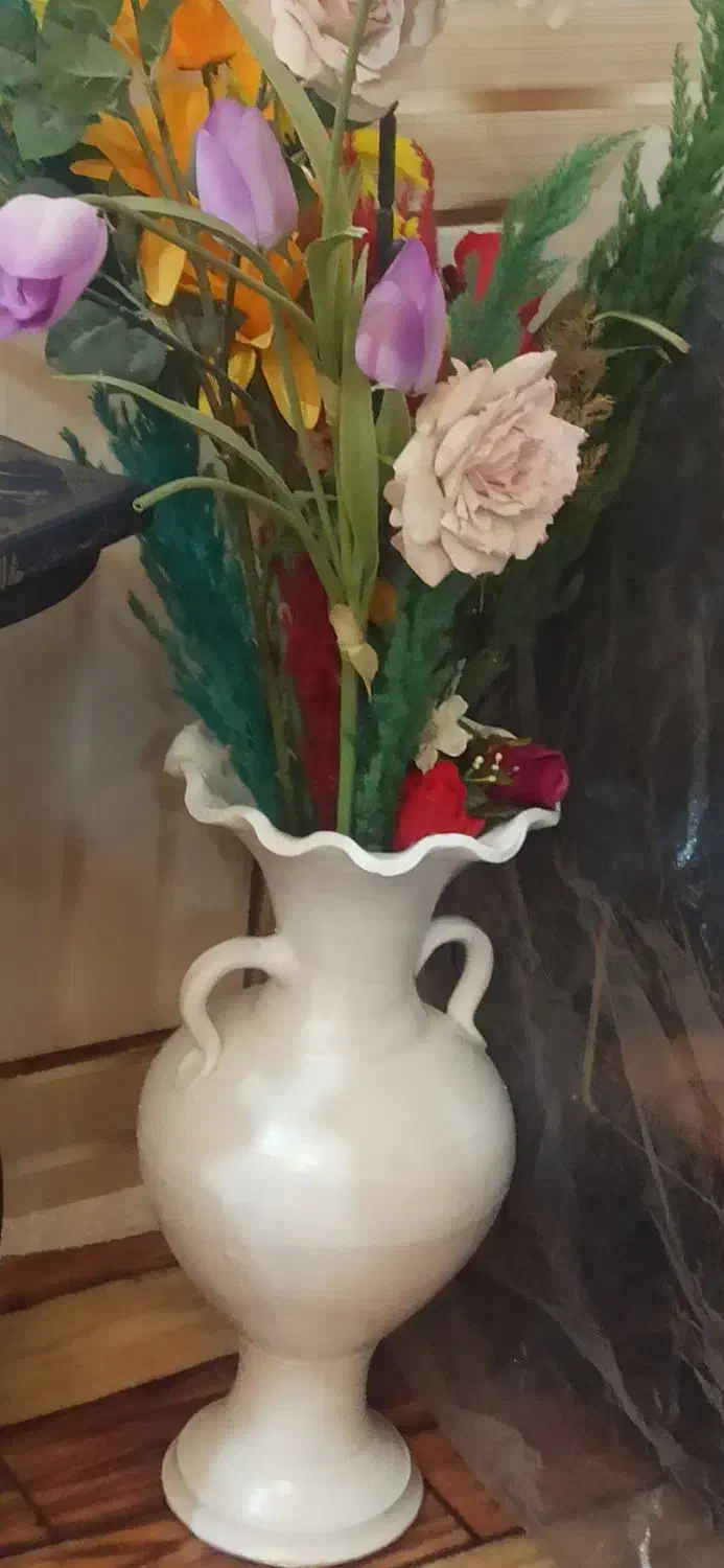 موکت وگلدان و سینک و طاووس تزئینی|موکت|زاهدان, |دیوار