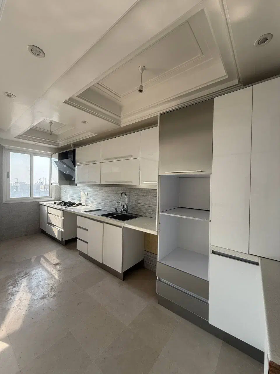 ۸۵ متر دو خواب فول امکانات ۱۵ واحدی