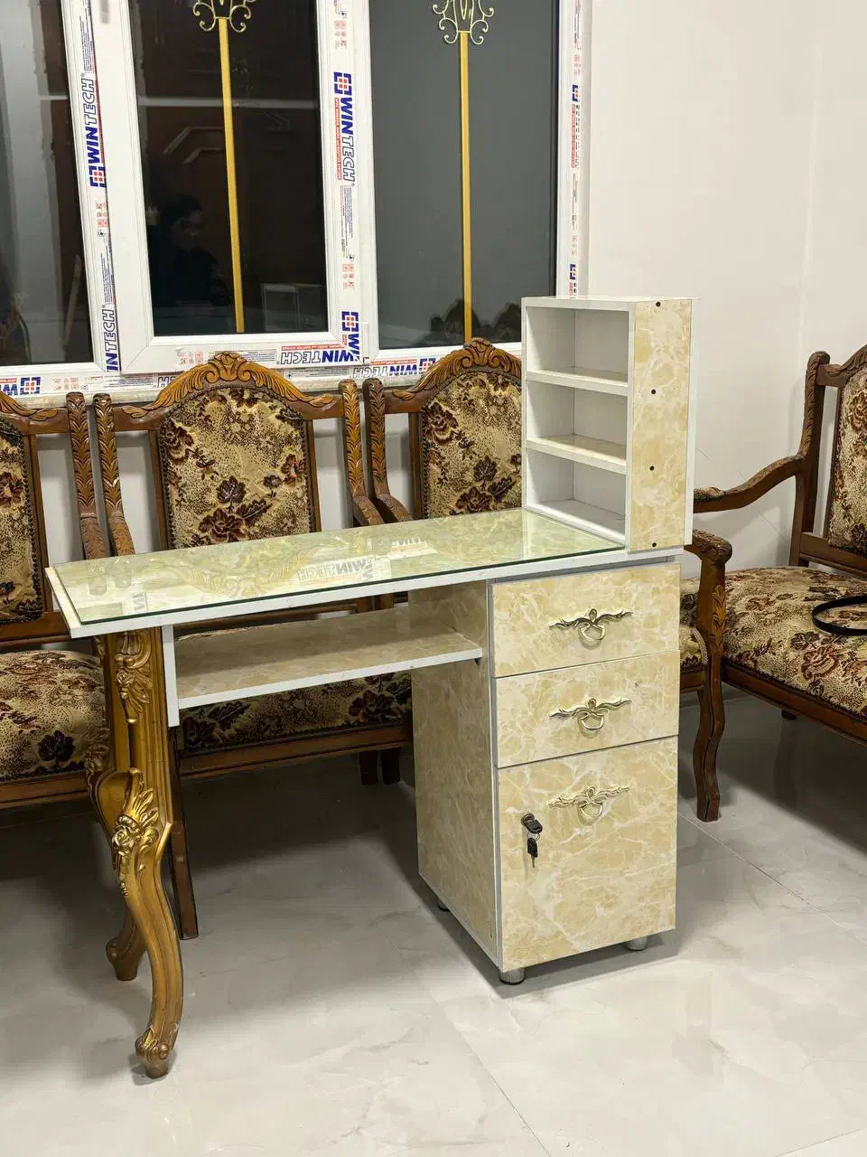 میز|میز تحریر و کامپیوتر|گنبد کاووس, |دیوار