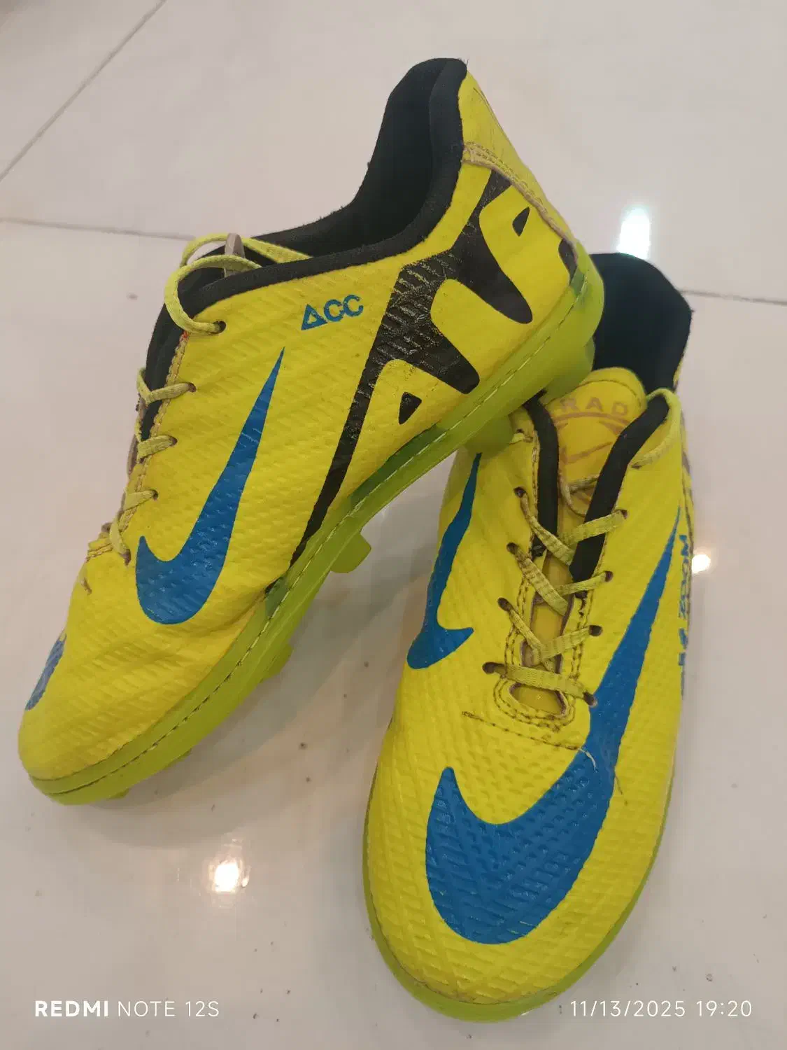 کفش استوک چمن طبیعی سایز ۳۹|تجهیزات ورزشی|مشهد, نوید|دیوار