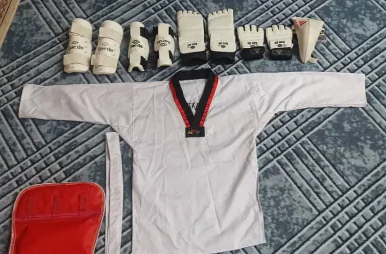 لباس و ولوازم  تکواندو|تجهیزات ورزشی|یاسوج, |دیوار