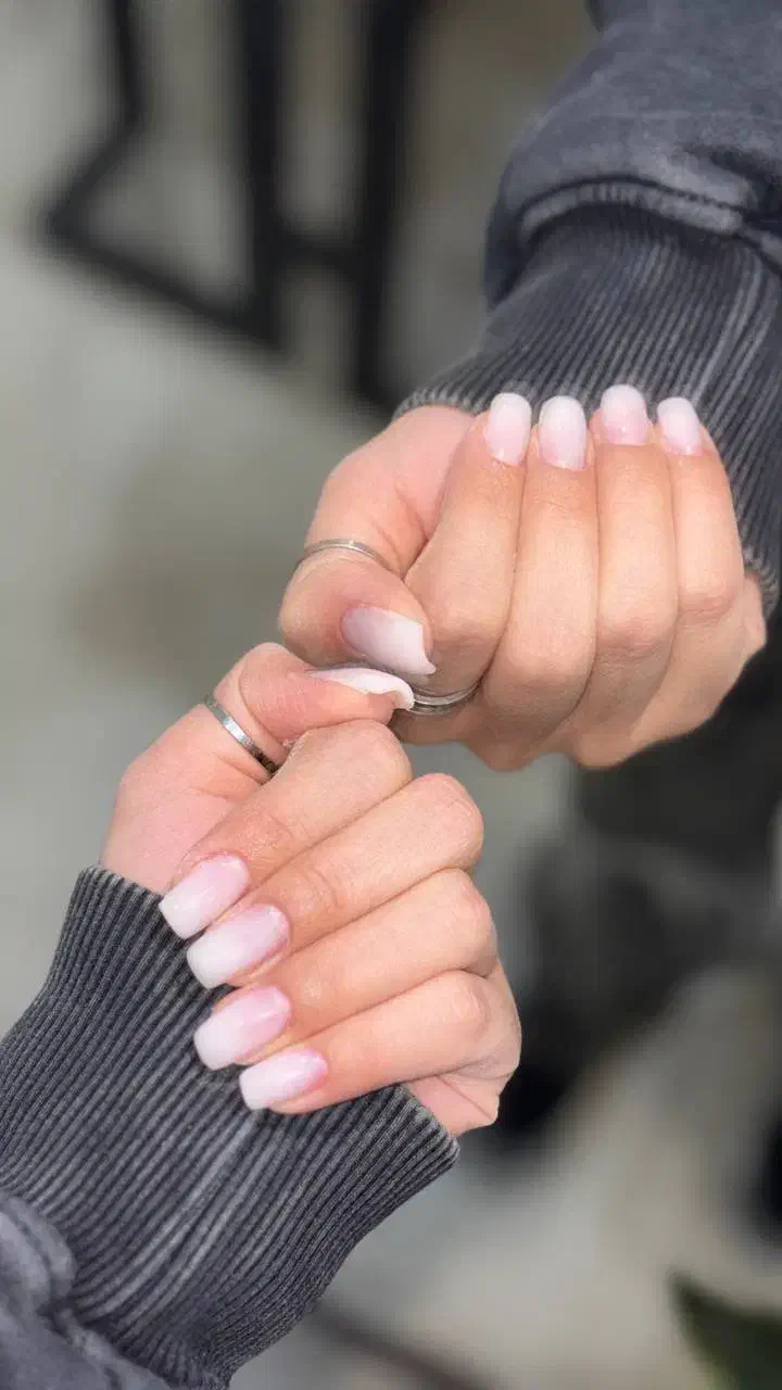 کاشت و ترمیم ناخن رایگان|خدمات آرایشگری و زیبایی|شاهینشهر, ۹ دی|دیوار