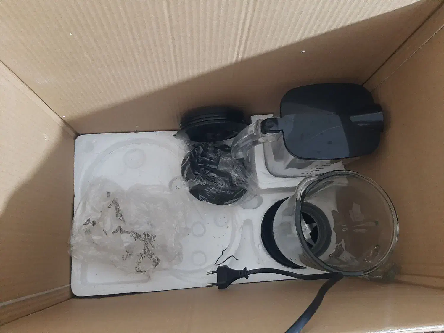 آبمیوه گیری ۴کاره بوش|آبمیوهگیر و آبمرکباتگیر|اصفهان, شهرک امام زمان|دیوار