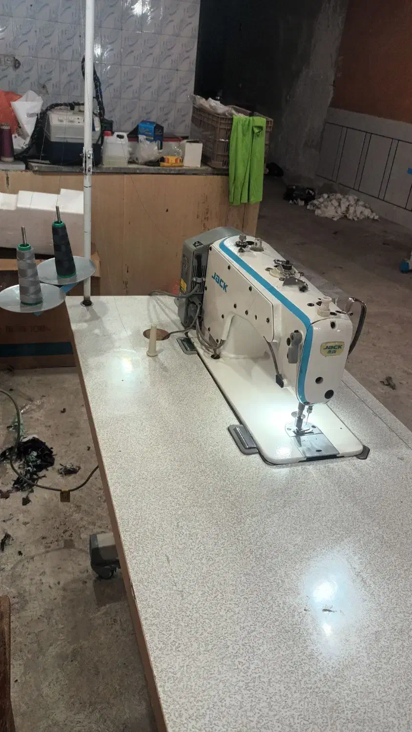 چرخ خیاطی صنعتی راسته و زیگزال و نخ پلی استر|چرخ خیاطی و ریسندگی|اندیمشک, |دیوار