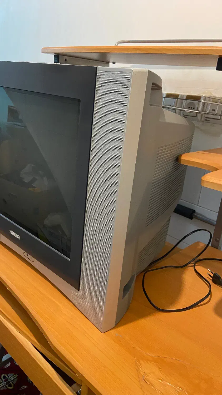 تلویزیون اسنوا|تلویزیون و پروژکتور|یزد, |دیوار