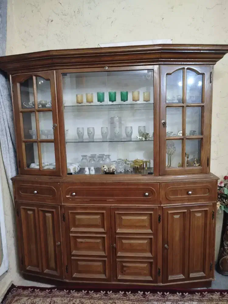 بوفه و ویترین چوب گردو|بوفه، ویترین، کنسول|شیراز, دشت چنار|دیوار