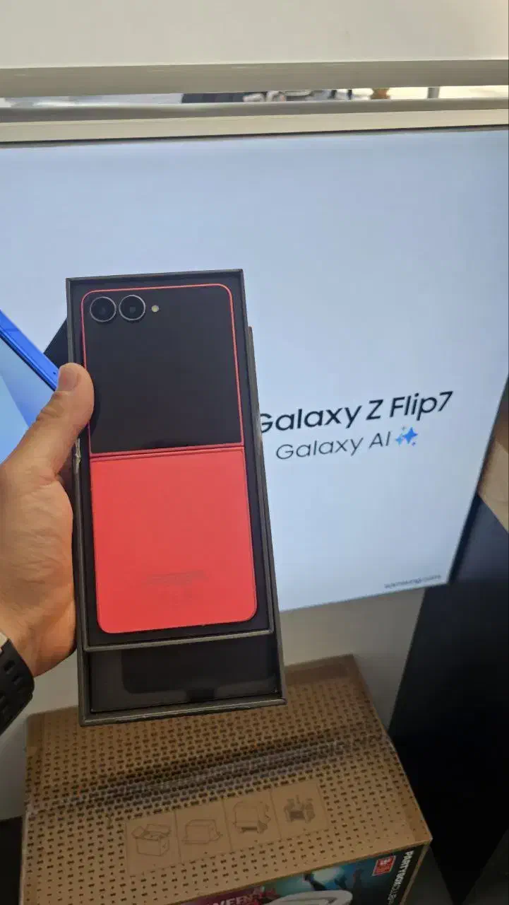 Z flip 7 256/12|موبایل|تهران, باغ فیض|دیوار